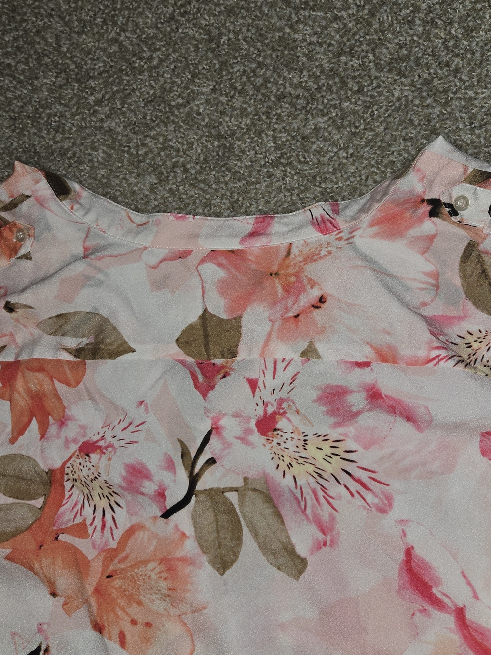 Calvin Klein Floral Print Button-Front Blouse in Pink & Peach - Picture 3 of 10